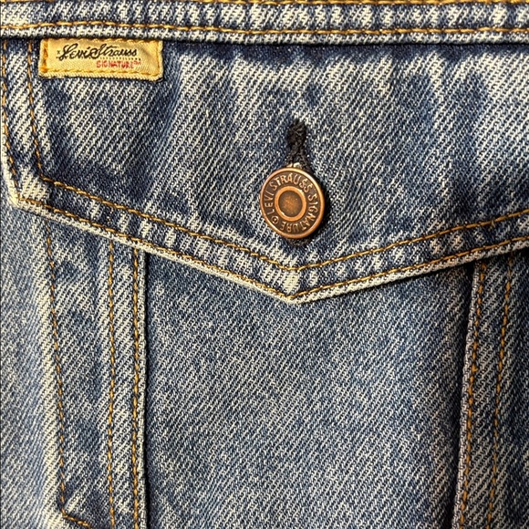 Levi's signature Blue Denim Jacket - Picture 3 of 12